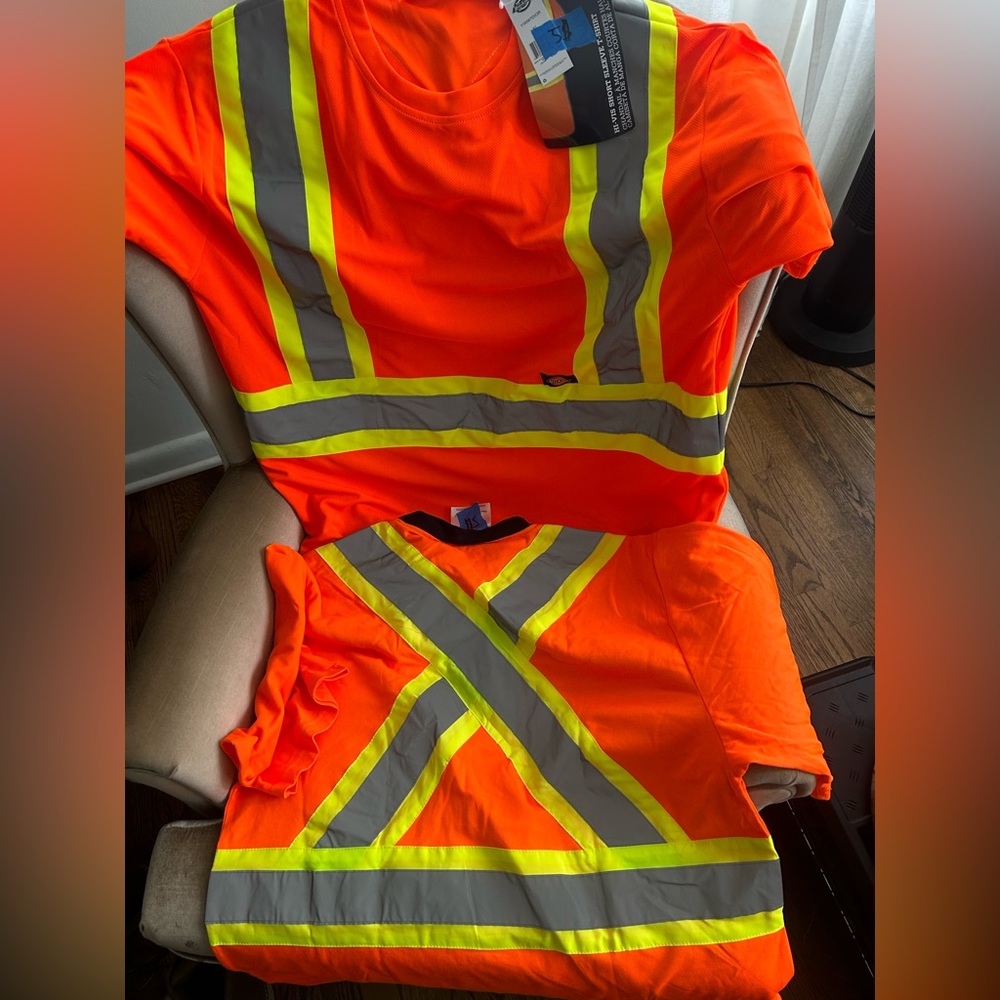 Vikings highviz tshirts size xl